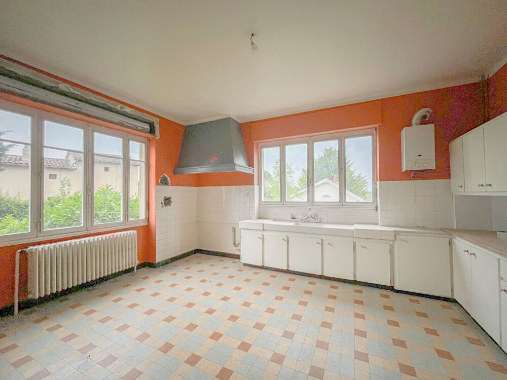 Vente Appartement CHARBONNIERES LES BAINS - APPARTEMENT TYPE 4 Charbonnieres les bains