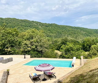  Maison � vendre 5 pi�ces 202 m�