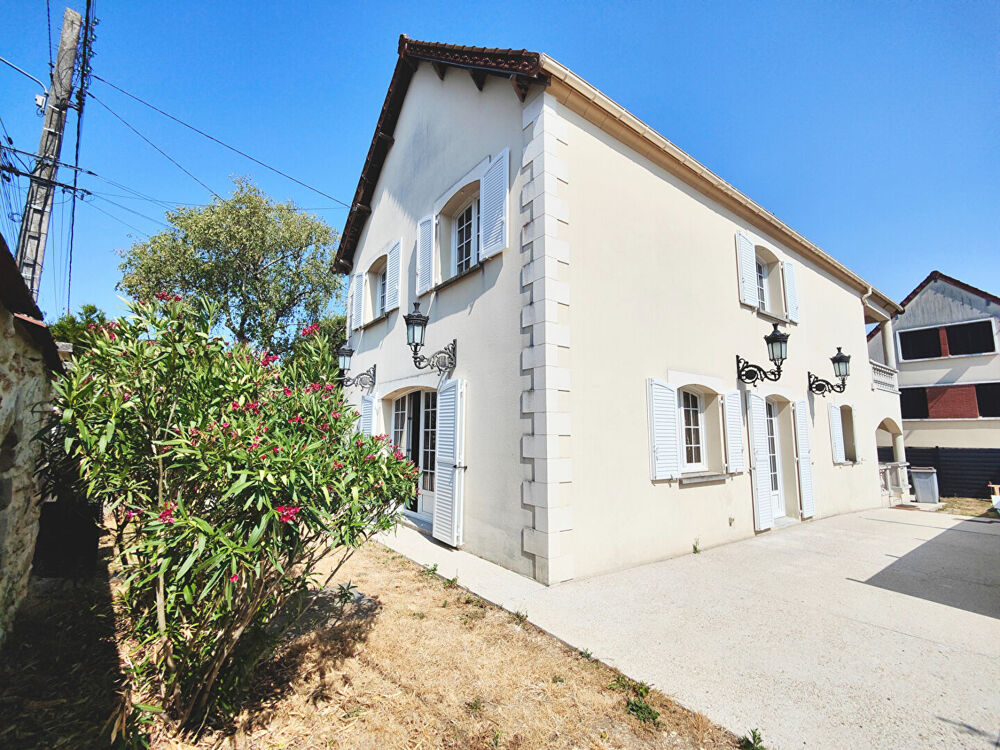 Location Maison Maison Dammarie Les Lys 4 pièce(s) 164.14 m2 Dammarie les lys