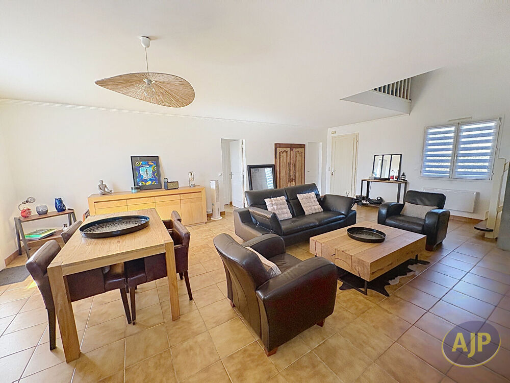 Vente Maison Charmante maison familiale au coeur du village de Saillé Saille