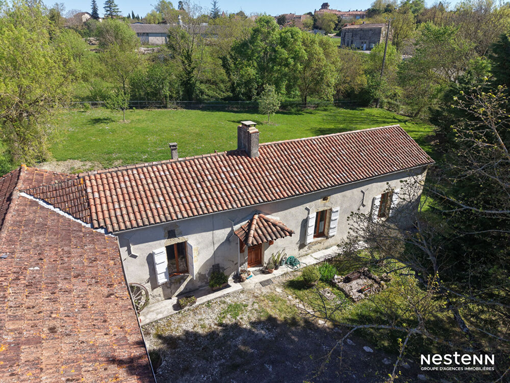 Vente Maison A Vendre Maison en pierre rénovée de 107 m² avec dépendances et 2 400 m² de terrain à Ligardes Ligardes