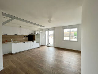  Appartement à louer 3 pièces 60 m²