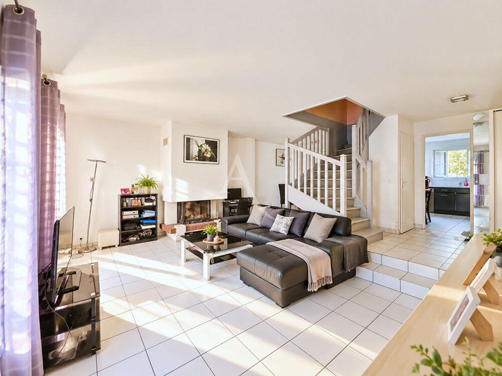 Vente Maison VAURÉAL COEUR DE VILLE ! UNE VRAIE OPPORTUNITÉ ! Vaureal