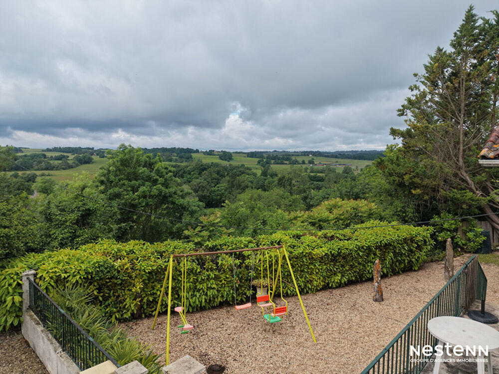 Vente Maison A Vendre Maison de 89 m² avec garage et jardin au centre du village de Courrensan Courrensan