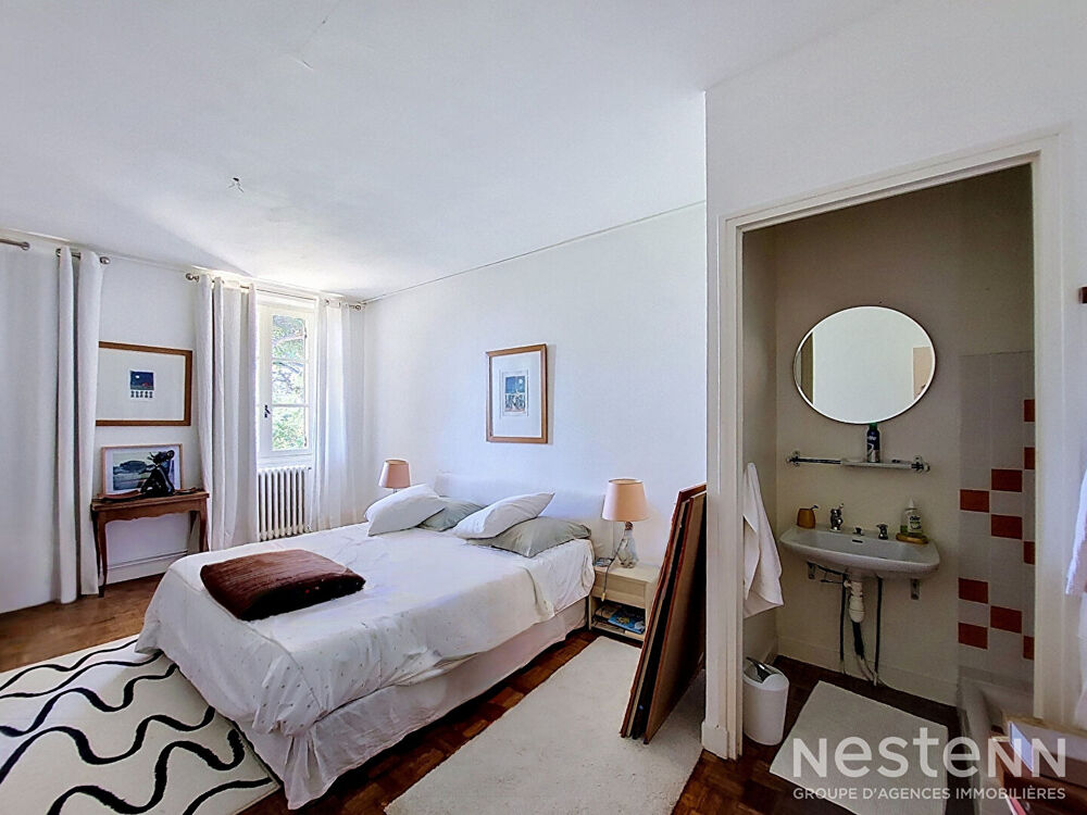 A Vendre Maison de Maître rénovée de 317 m² sur propriété arboré de près d'1,5 hectare
