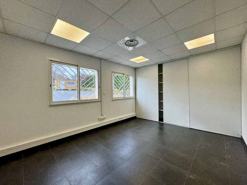   BUREAUX 104 m² - ZONE THIBAULT / MONLONG - 7 PARKINGS Toulouse