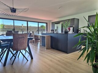  Maison  vendre 6 pices 185 m