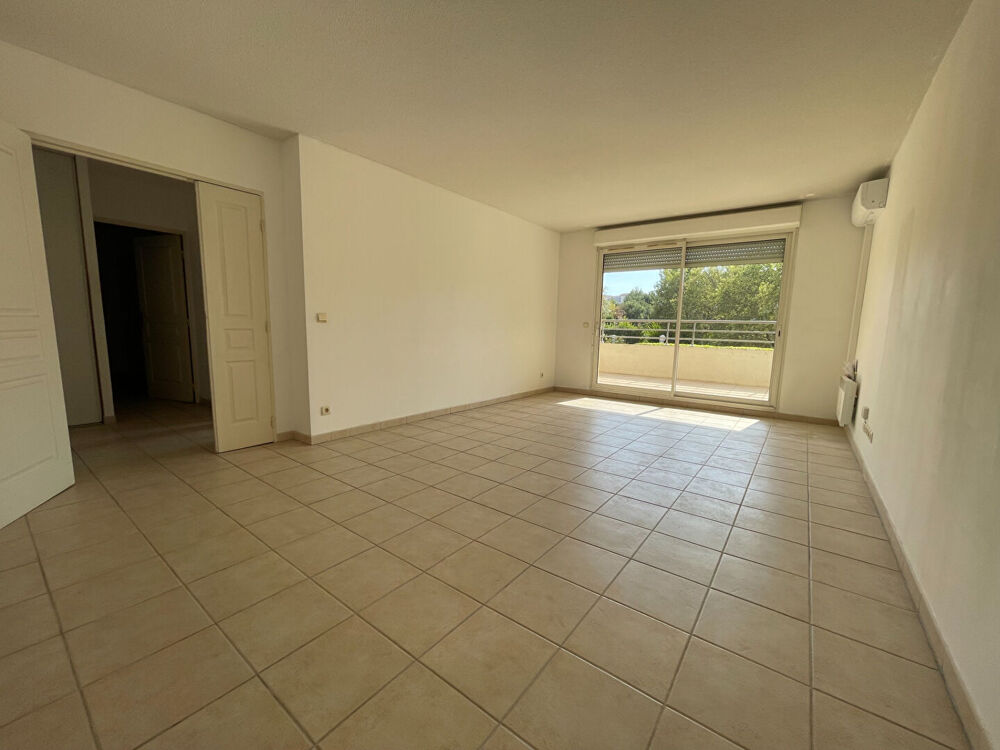 Location Appartement À louer, Appartement T3 de 70,61 m², La Duranne Basse 1000 Aix en provence