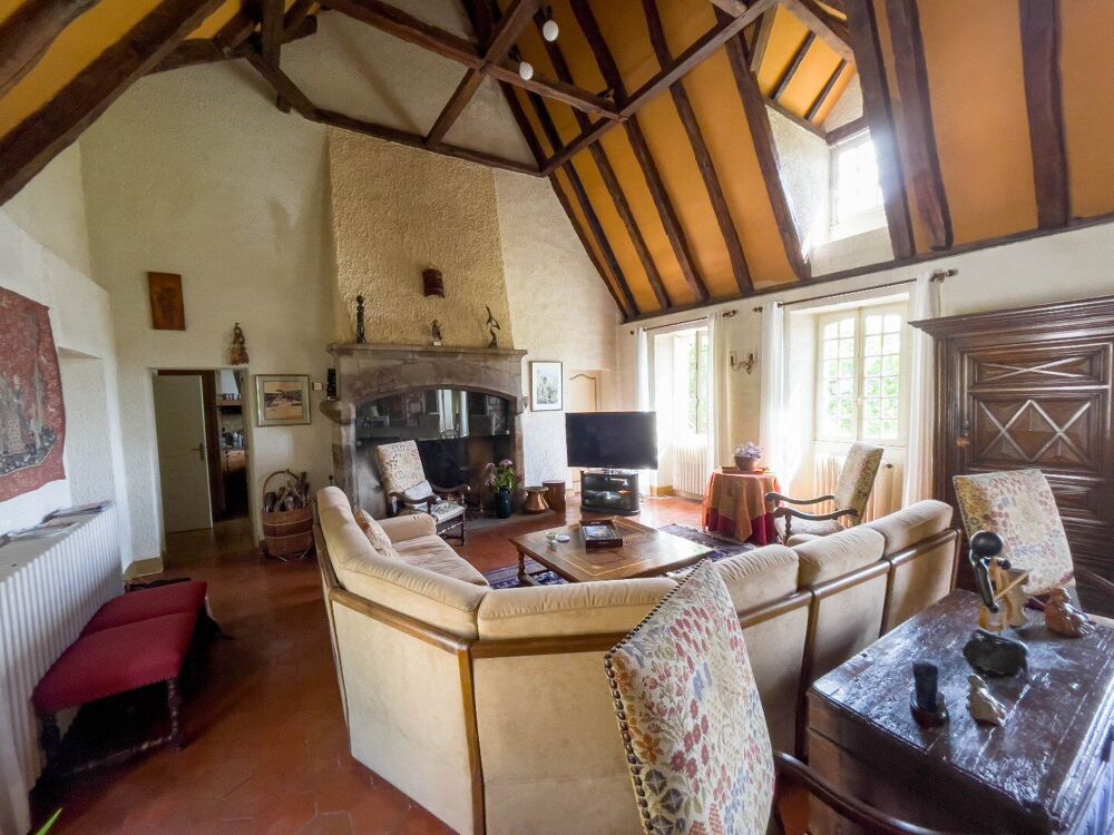 Vente Maison Maison bourgeoise en pierres avec terrain de 1,4ha et piscine, à Figeac Figeac