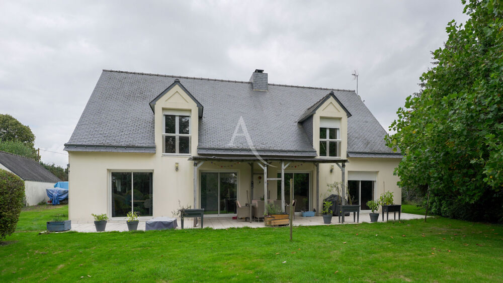 Maison 7 pièces 221 m² · à Ploërmel · 221 m² · 369 000 €