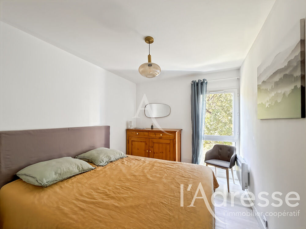 Location Appartement RARE À LA LOCATION MEUBLÉE ? CARRÉ D'OR ? DUPLEX T4 AVEC EXTÉRIEURS Marseille 8