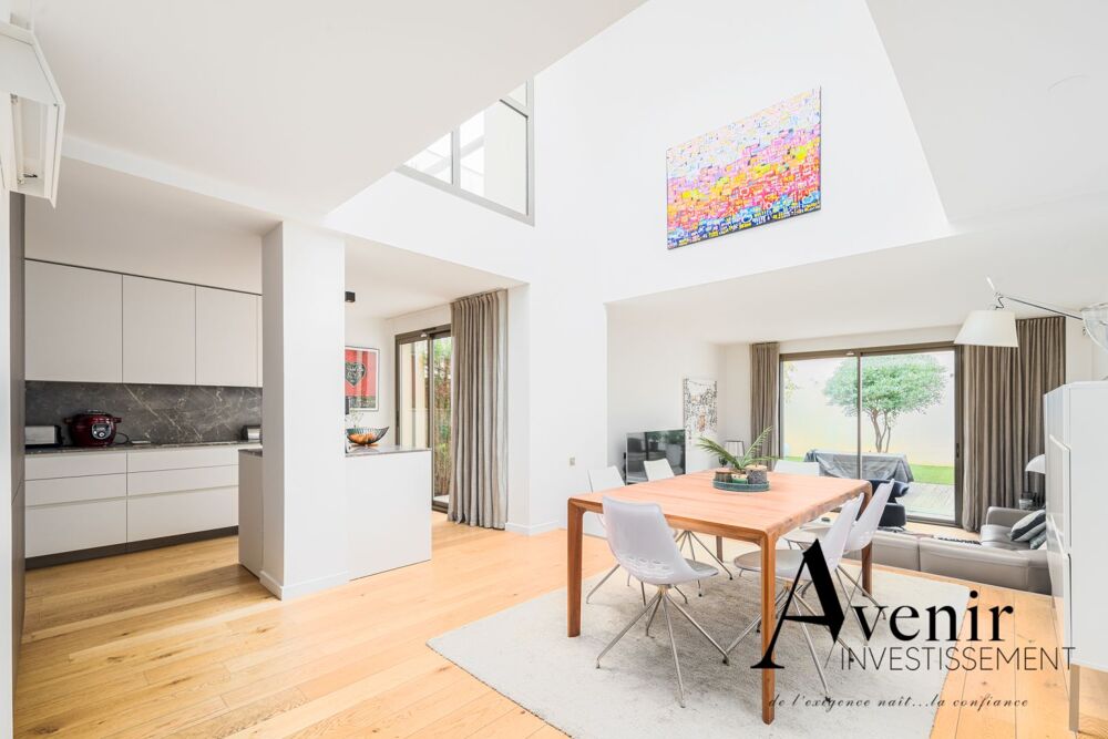Vente Maison TASSIN LA DEMI LUNE - HYPERCENTRE - MAISON DE VILLE CONTEMPORAINE ESPRIT LOFT DE 195M2 Tassin la demi lune