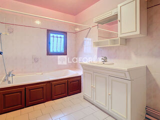  Maison � vendre 10 pi�ces 250 m�