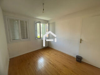  Appartement à louer 4 pièces 68 m²
