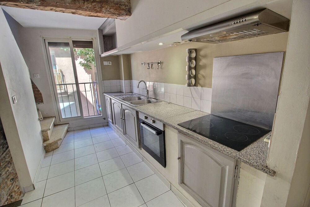 A VENDRE AUCOEUR DE CABESTANY MAISON DE VILLAGE EN R+1