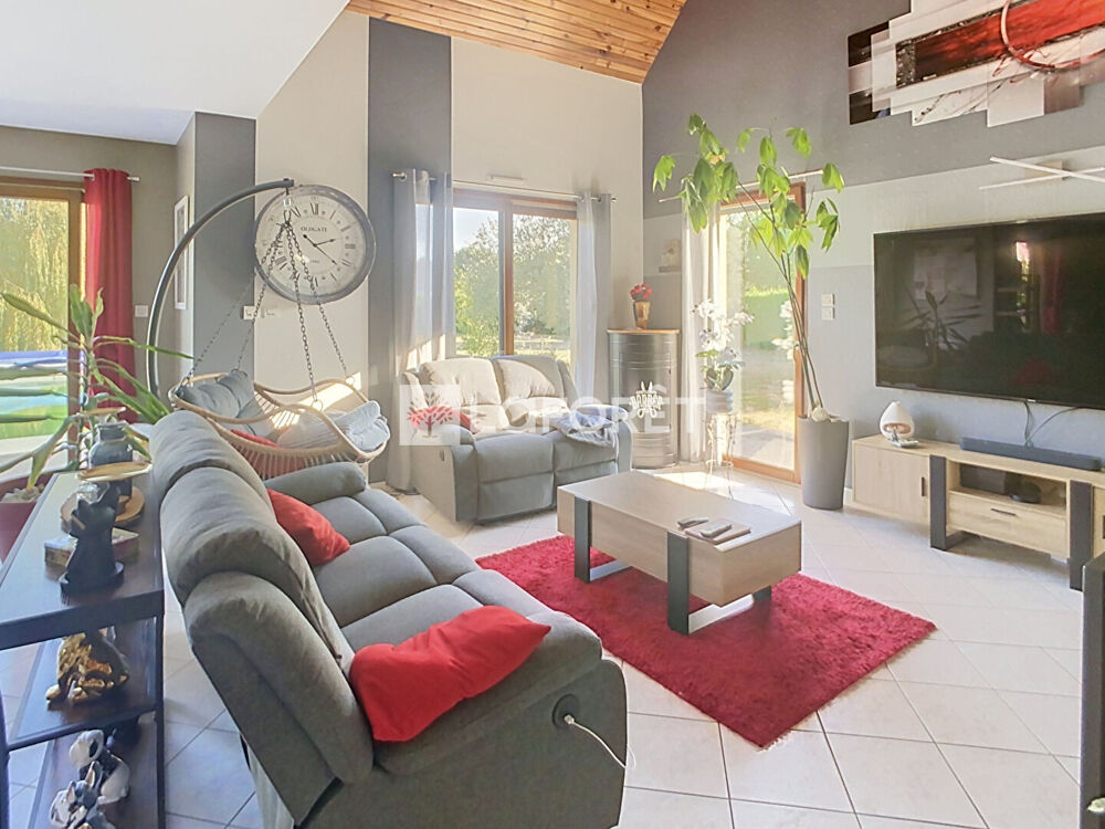 Vente Maison Maison récente Treffendel 35380 - 4 chambres 191m² - piscine - 2045m² de terrain Treffendel
