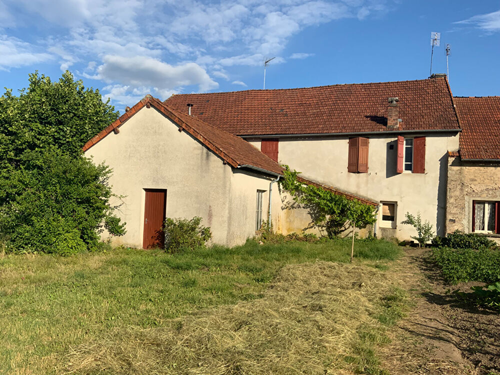 Vente Maison AUXY - Maison de village de 230 m² hab. comprenant trois logements. Auxy