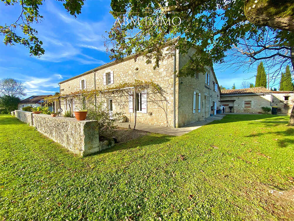 Propriété en pierre de 400m² avec un ensemble de 4 gîtes