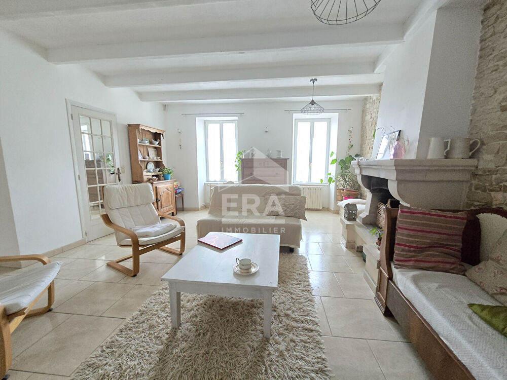 Maison de ville avec cachet, familiale, beaux volumes