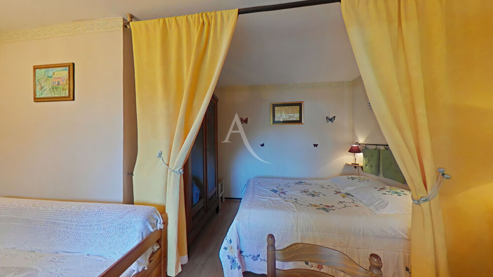 Vente Appartement APPARTEMENT GREOUX LES BAINS AVEC BALCON PARKING CALME PROCHE DES THERMES Greoux les bains