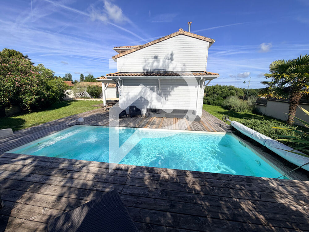 Maison contemporaine à BOULAZAC ISLE MANOIRE