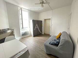  Appartement à louer 1 pièce 21 m²