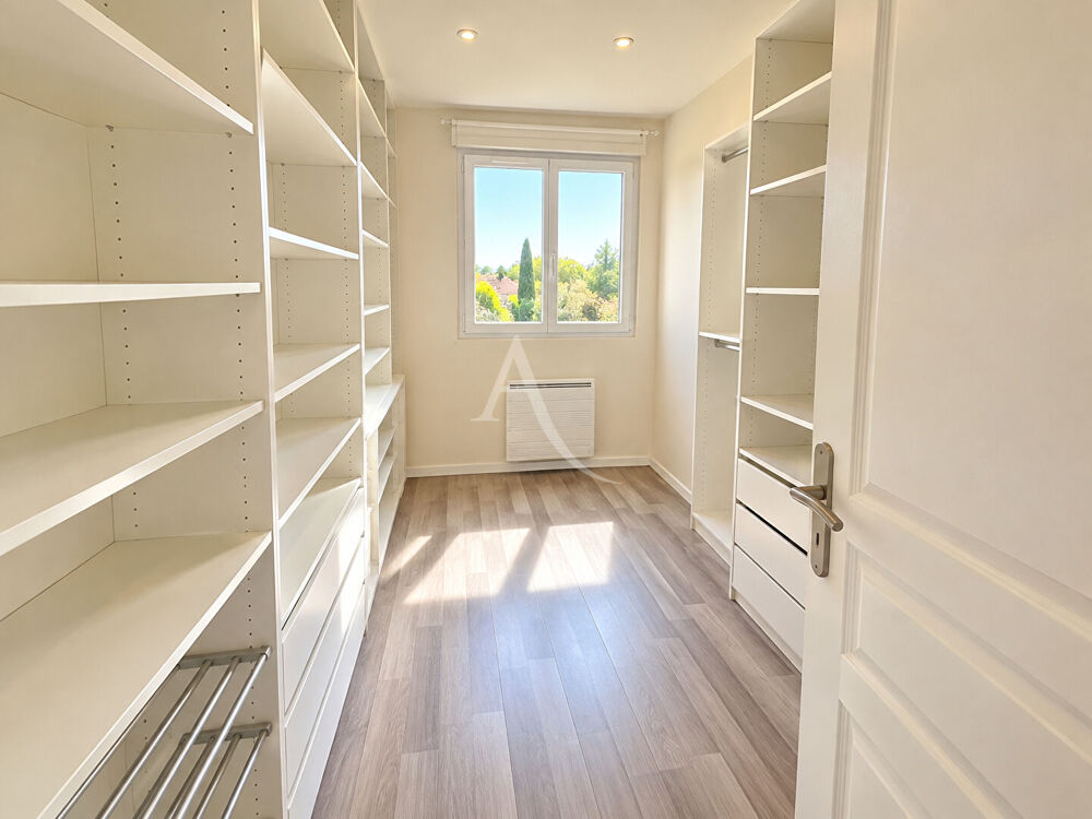 Vente Appartement CROIX DES GARDES - 4 PIÈCES  - LOGGIA - 2 PARKINGS et CAVE Cannes