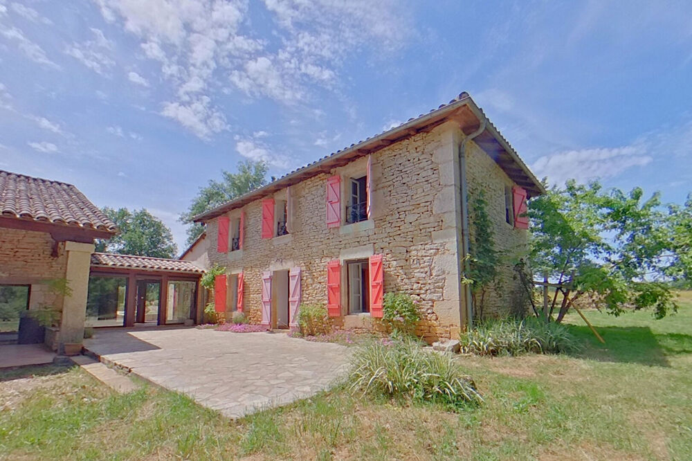 A 5 min de Caussade, ensemble immobilier en pierre. Charme, volumes et fort potentiel