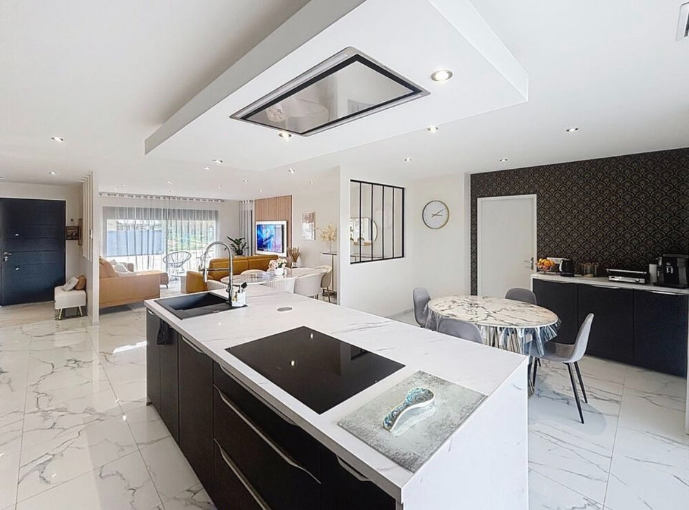 MAISON RECENTE DE PLAIN PIED DE 152 m²