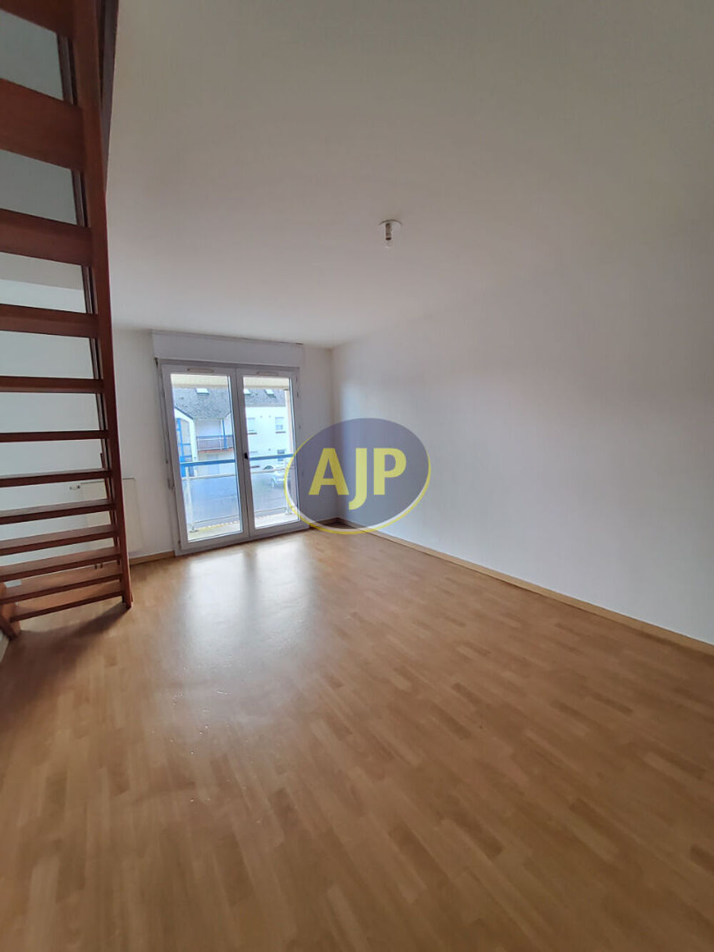 Location Appartement Appartement Pontivy - 2 Pièce(s) - 60 M2 Pontivy