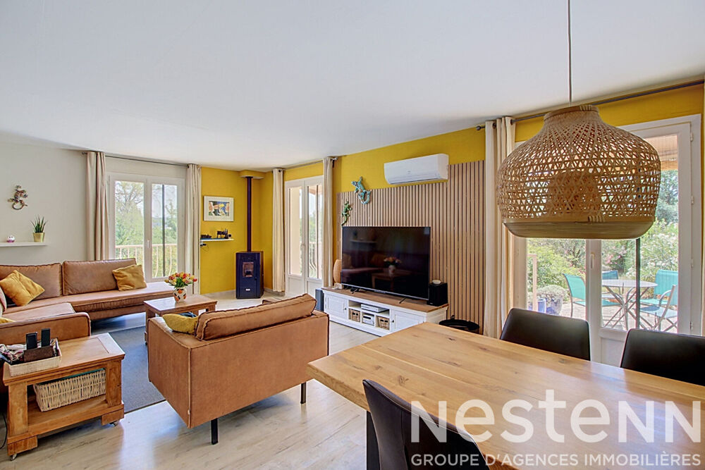 A VENDRE à LORGUES - Propriété 125m² avec piscine et grand terrain clos.