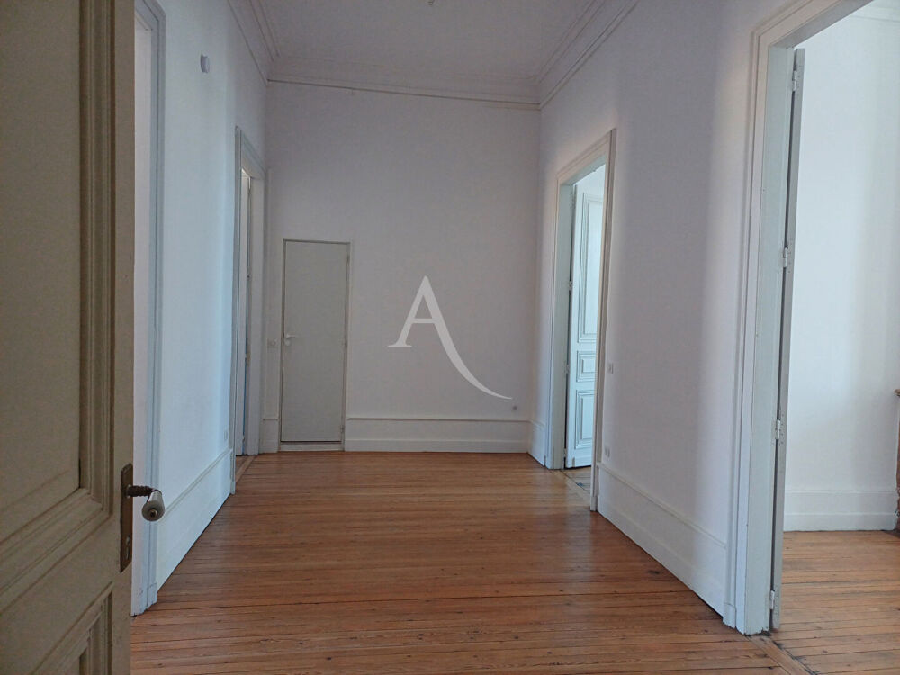Location Appartement Appartement sur quai - 166 m² Sete