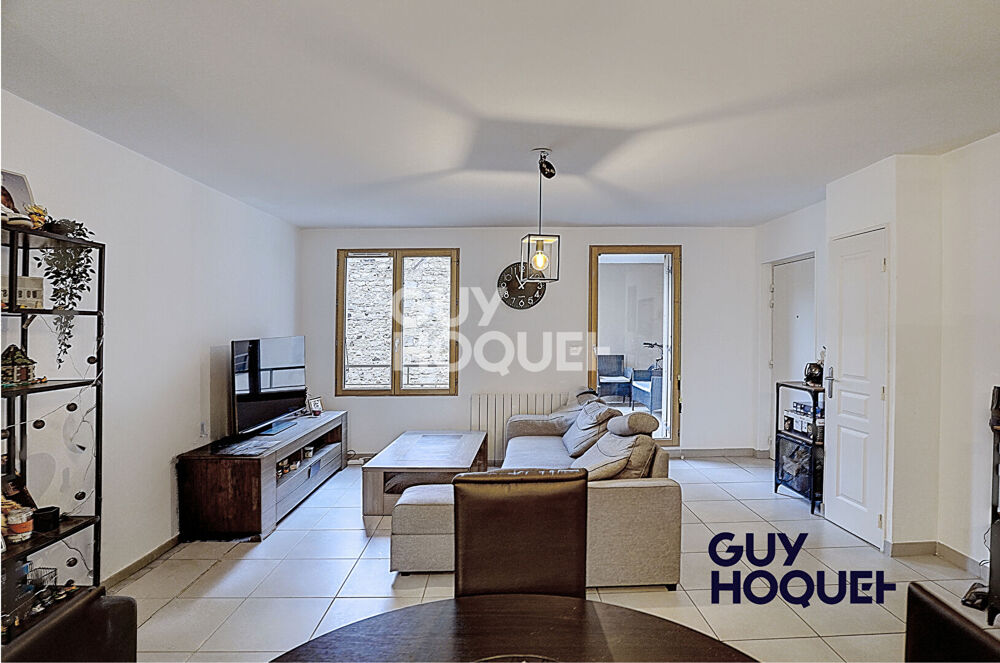 A vendre T2 de 53 m² + extérieure + stationnement au coeur de Saint Cyr au mont d'Or