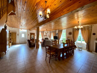  Maison  vendre 7 pices 270 m