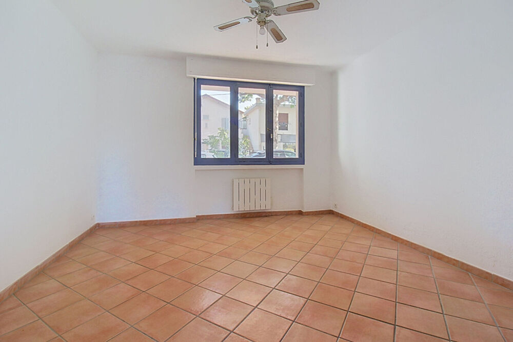 Vente Appartement À VENDRE EN EXCLUSIVITÉ ! DRAGUIGNAN Appartement T4 de 84 m² en rez-de-chaussée Draguignan