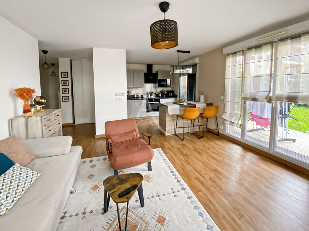 Vente Appartement Appartement Vaureal F4 avec 3 chambres et jardin Vaureal