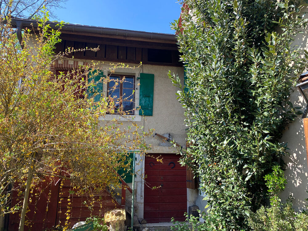 Vente Maison MAISON PIERRE Divonne Les Bains 6 pièce(s) 146m2 + GRANGE Divonne les bains