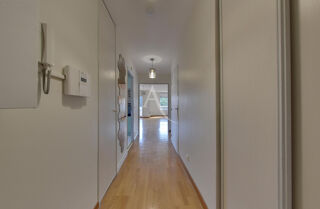  Appartement à louer 4 pièces 89 m²