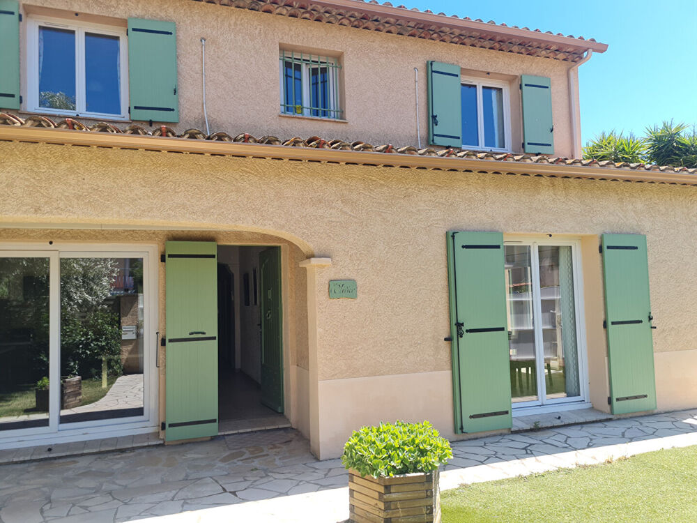 SAINTE-MAXIME VILLA FAMILIALE AU CALME, PROCHE CENTRE ET PLAGE