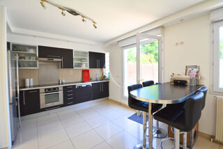  Appartement � vendre 5 pi�ces 146 m�
