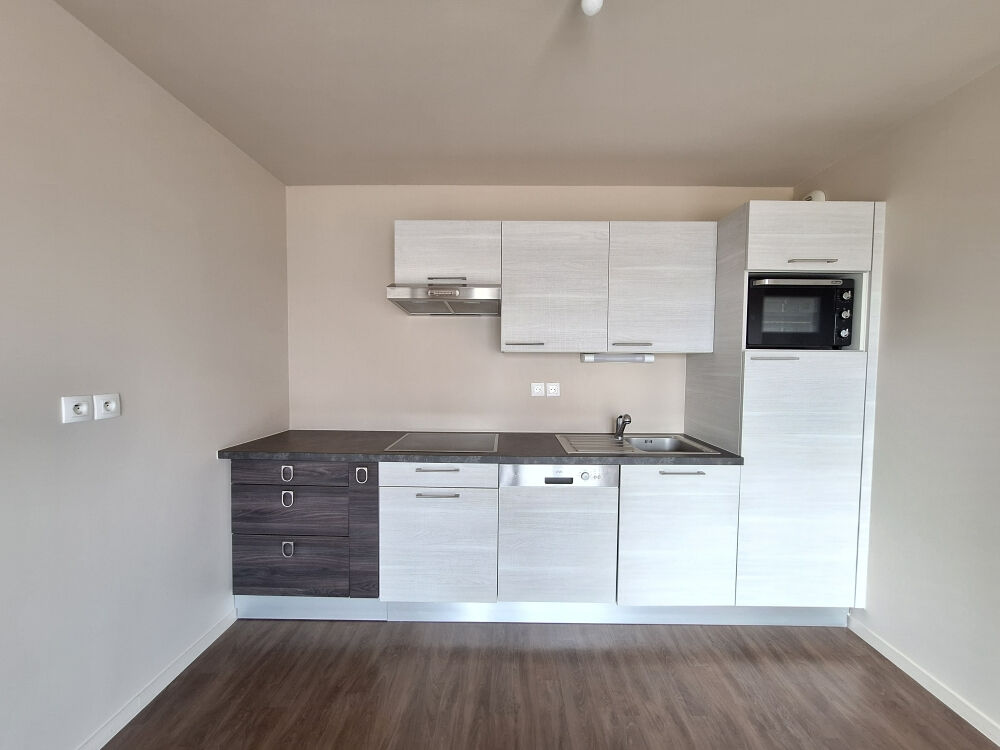 A LOUER SAINT MALO APPARTEMENT T2 AVEC BALCON SITUE EN RESIDENCE AVEC ASCENSEUR