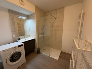  Appartement à louer 3 pièces 63 m²