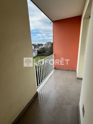  Appartement à louer 3 pièces 84 m²