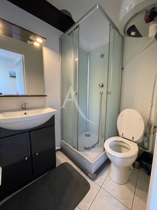  Appartement à louer 1 pièce 14 m²