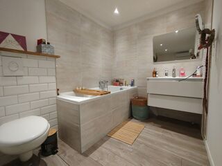  Appartement  vendre 4 pices 148 m