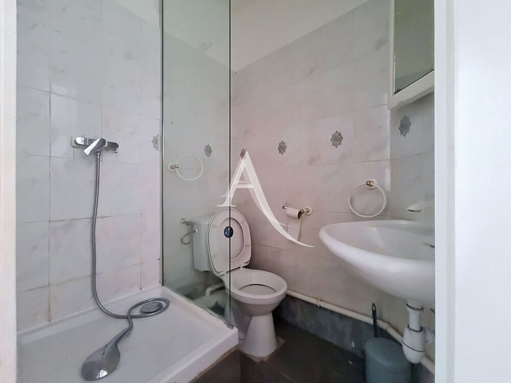 Vente Appartement Studio à rafraîchir - Proche République Paris 10