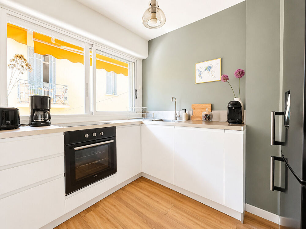 Vente Appartement A vendre appartement 2 pièces en plein coeur de centre ville à Saint Raphaël entièrement rénové Saint raphael