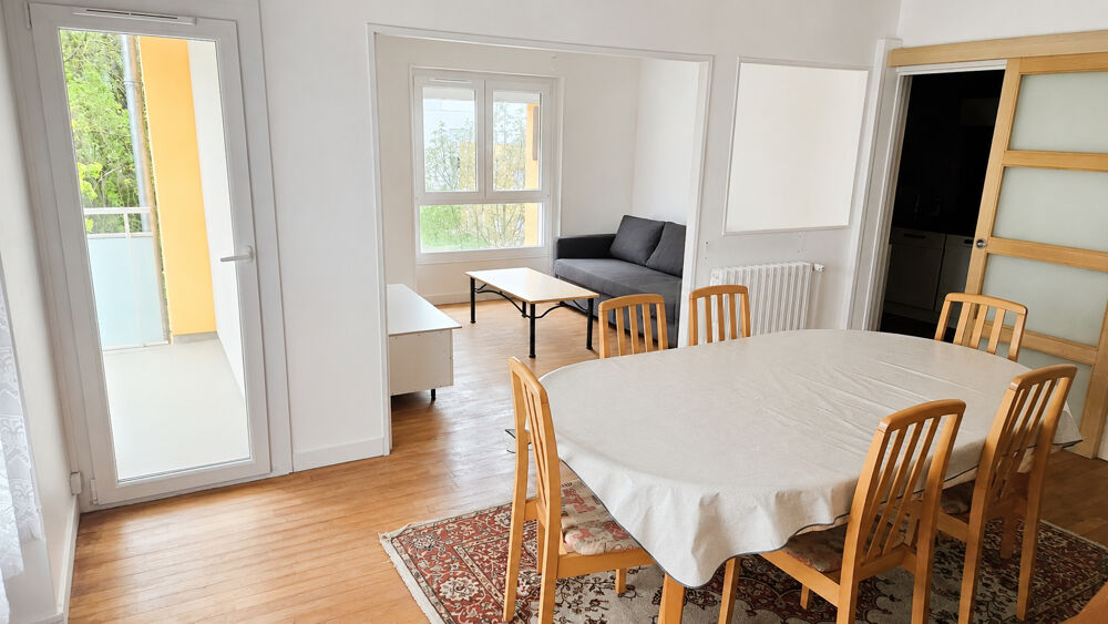 IDEAL COLOCATION ETUDIANTE - T4 meublé de 67.29 m2 avec Balcon - Proximité immédiate TRAM