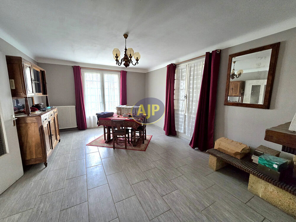 GUEMENE-PENFAO maison 6 chambres