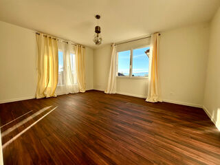  Maison � vendre 7 pi�ces 240 m�